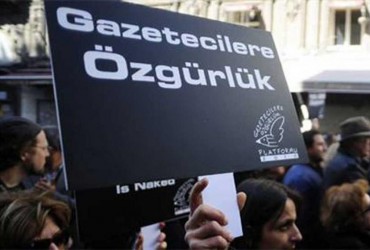 Press freedom mission urges Turkey to immediately withdraw law labeling critics as spies